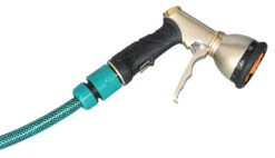 High Quality S/S Water Sprayer With Hose For Grooming 7 High Quality S/S Water Sprayer With Hose For Grooming -Wahl Pet Care Shop T WS003 2